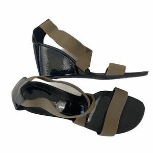 NR Rapisardi Wedge Sandals 